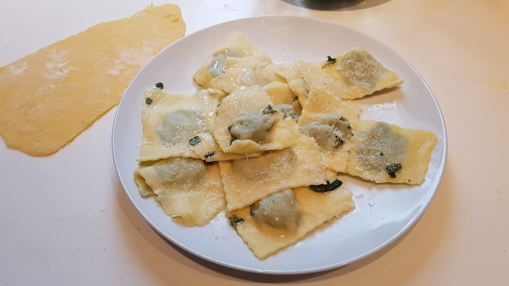 Ravioloni ricotta e spinaci