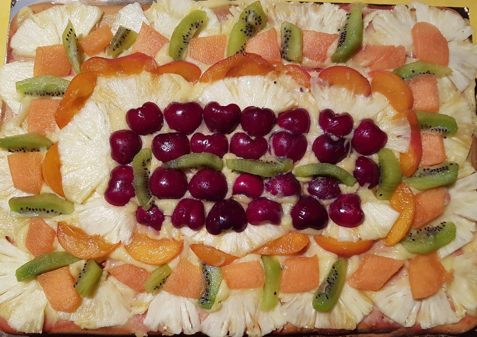 Torta estiva alla frutta