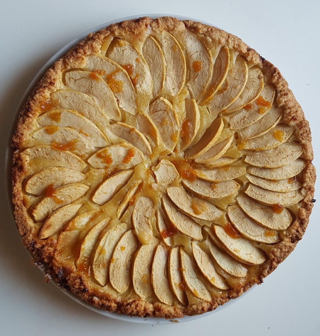 Torta di mele e crema al marsala